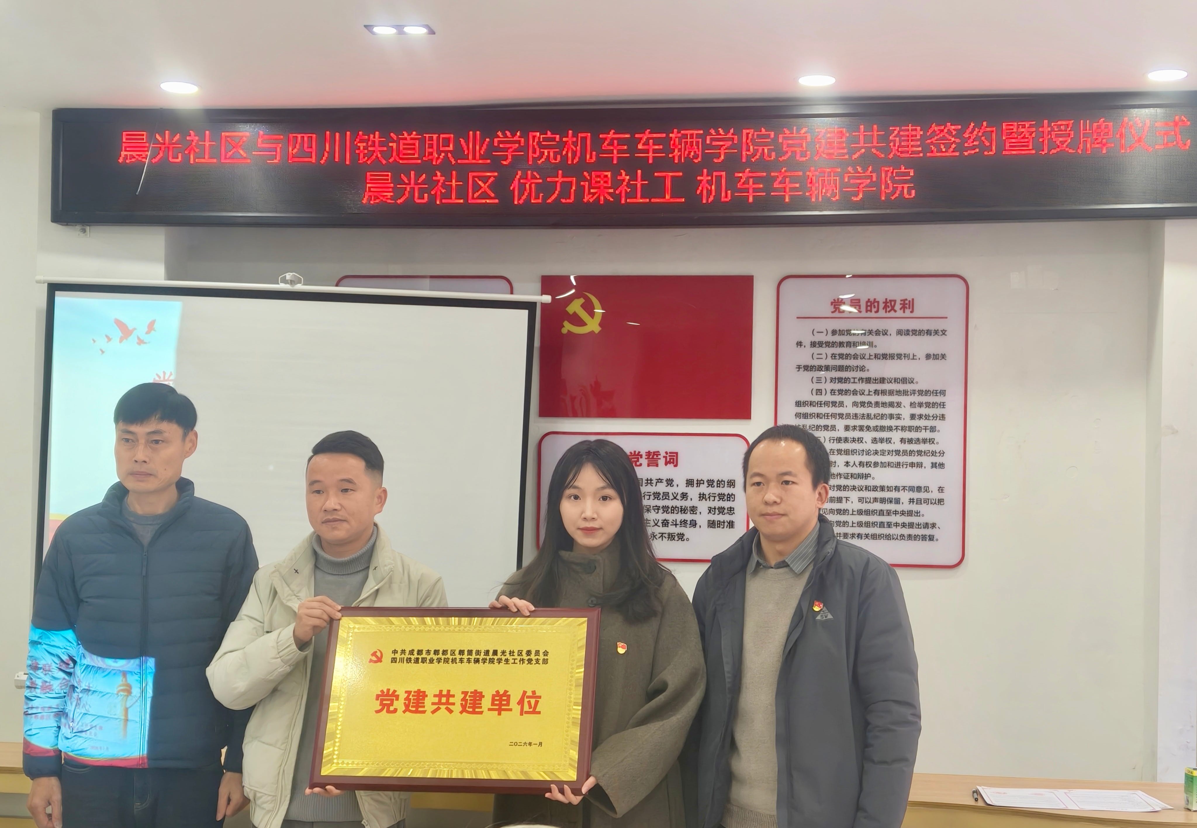 aec89dce82eb6bd4ae364794327970b6.jpg