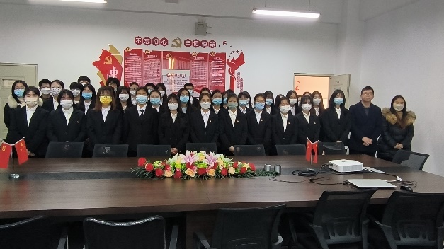 学习党章.jpg 学习党章.jpg